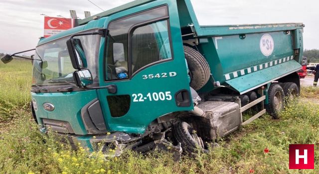 Manisa'da işçi servisi kaza yaptı: 12 yaralı